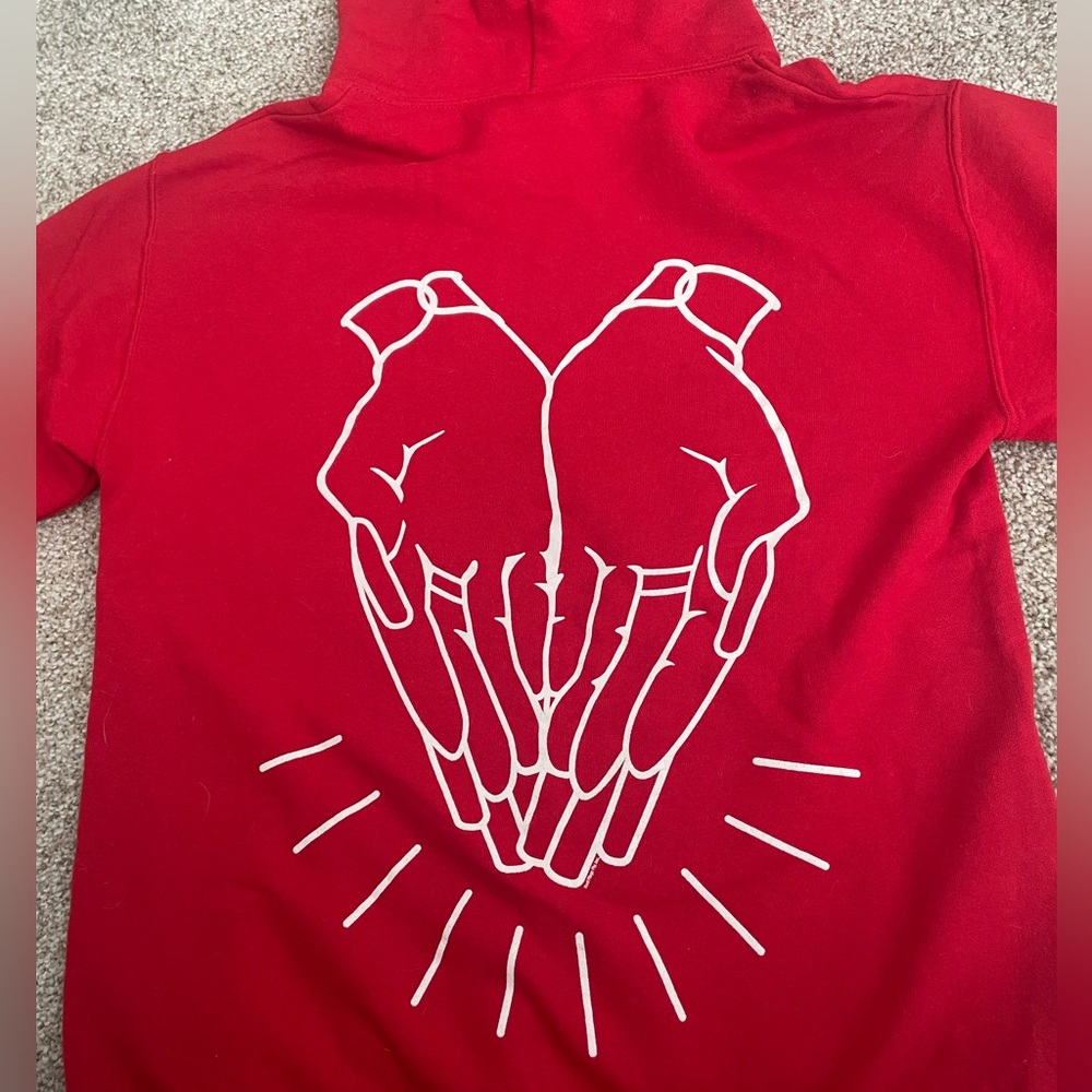 GXVE Beauty by Gwen Stefani Red and White Oversized Hoodie Sz S - Picture 3 of 9